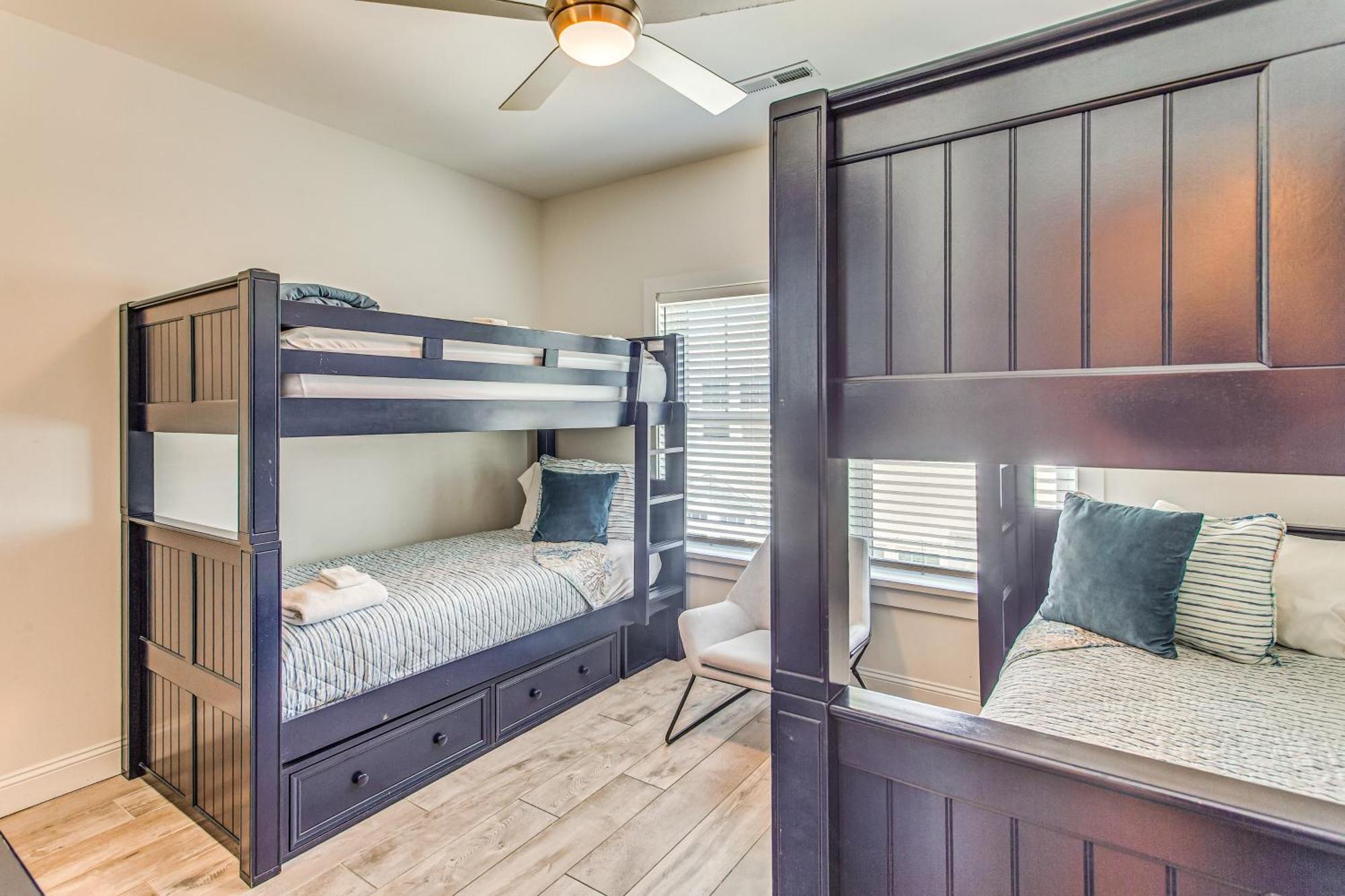 Myrtle Beach House With Hot Tub, Walk To Beach Екстериор снимка